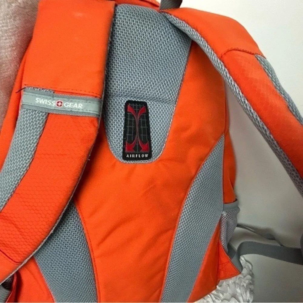 SwissGear discover backpack